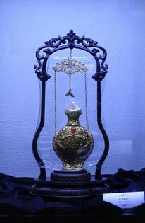 國之瑰寶 省美術館展出的國禮工藝品，件件精美大氣